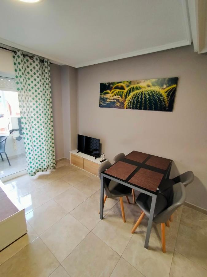 Appartement Apartament Goleta à Torrevieja Extérieur photo