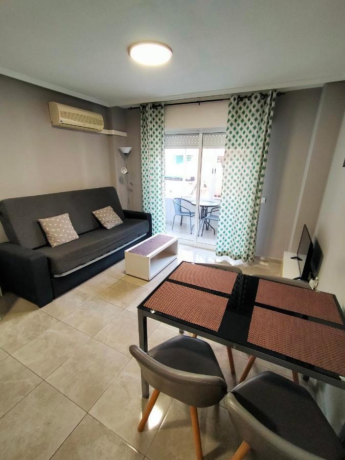 Appartement Apartament Goleta à Torrevieja Extérieur photo